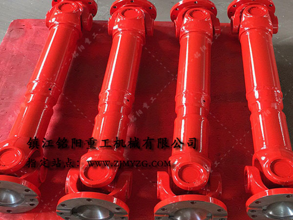 新式整體叉頭式萬向聯(lián)軸器是冶金、軋鋼等機(jī)械設(shè)備的優(yōu)選傳動件-萬向聯(lián)軸器